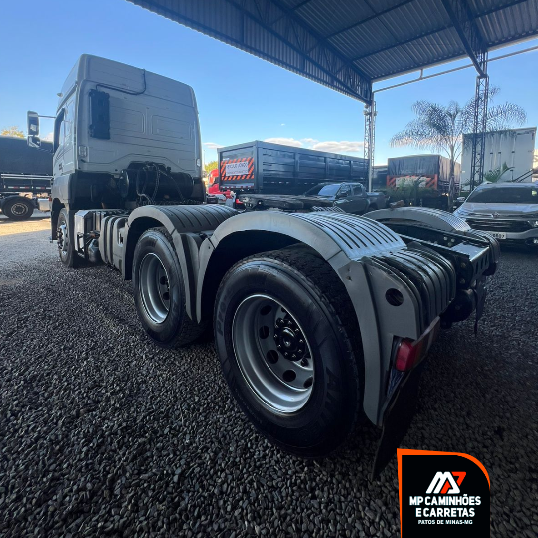 Foto 2 - MERCEDES BENZ AXOR 2644 S 6X4