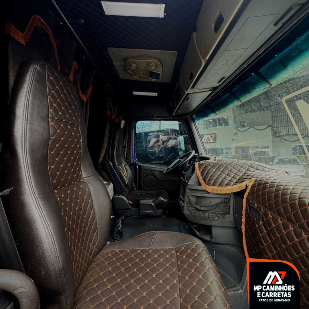 Foto 4 - VOLVO FH 440 8X2 T