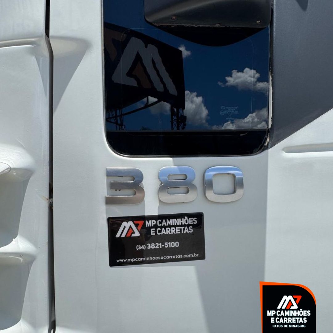Foto 9 - IVECO STRALIS HD 570 S 38 TN 