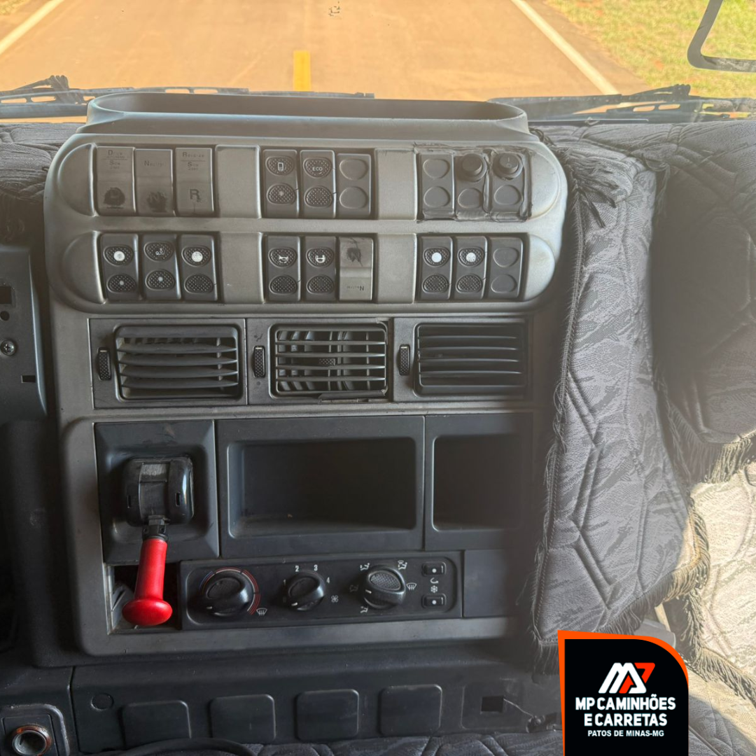 Foto 12 - IVECO STRALIS 600S 44T