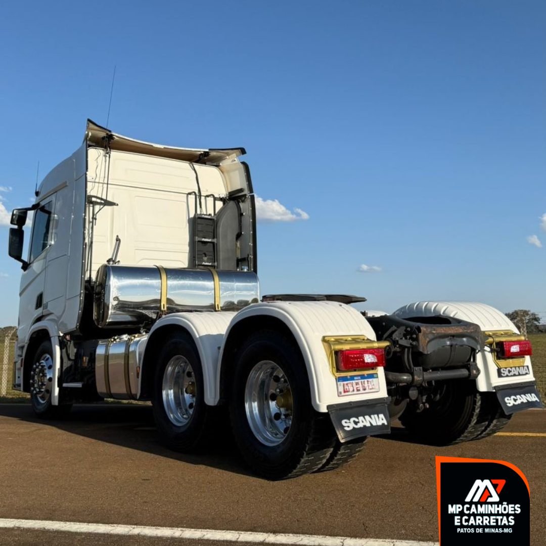 Foto 5 - SCANIA R500