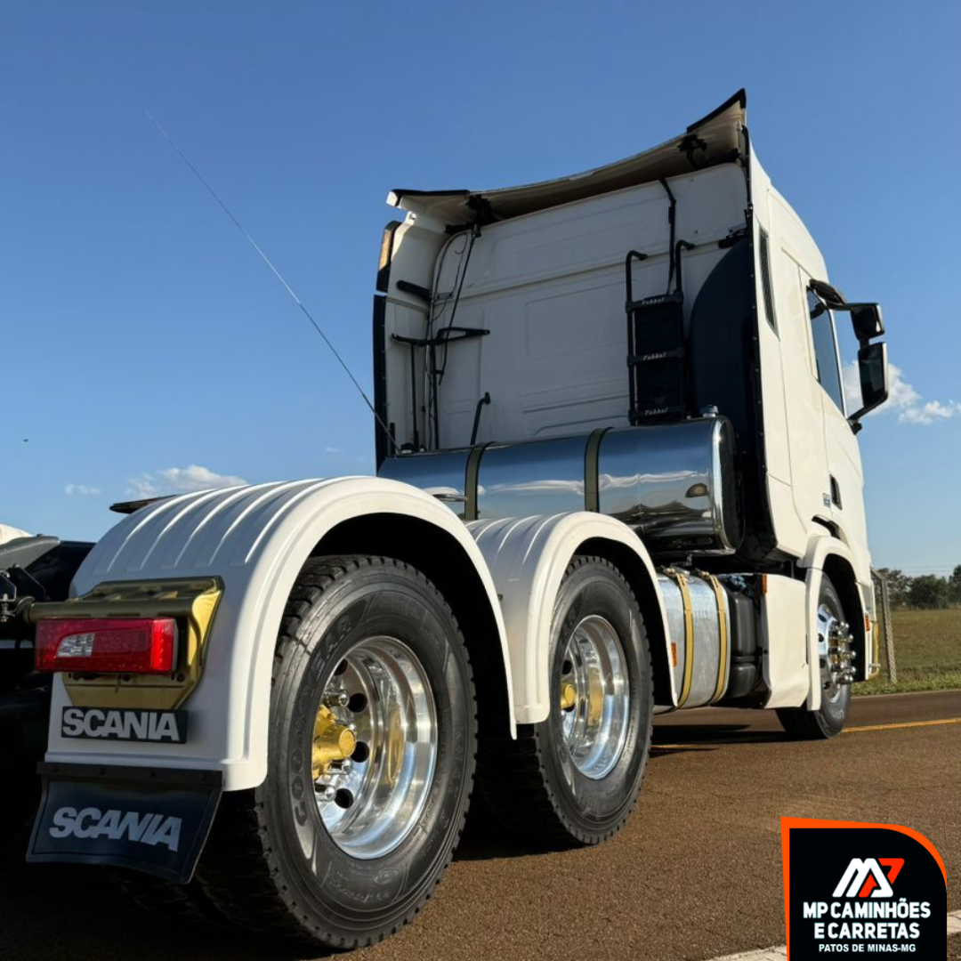 Foto 9 - SCANIA R500