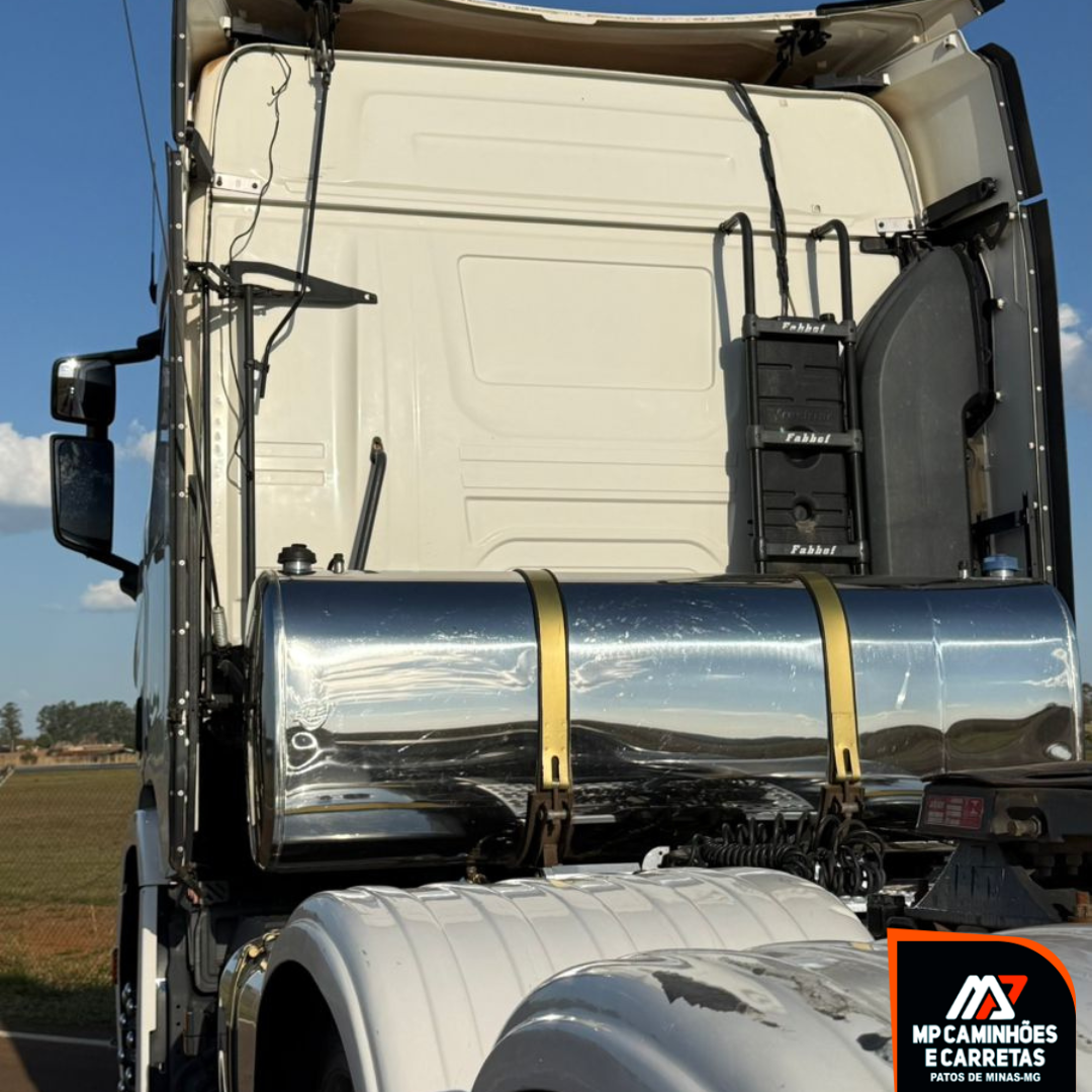 Foto 11 - SCANIA R500