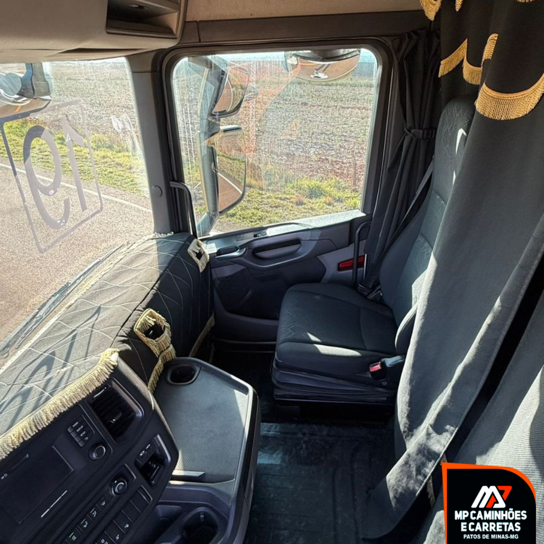 Foto 12 - SCANIA R500