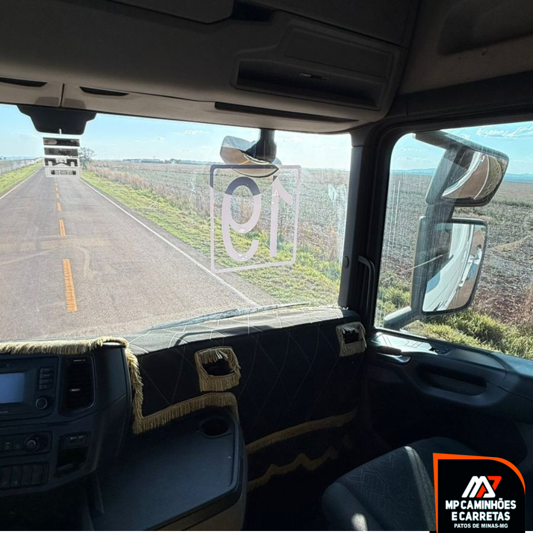 Foto 17 - SCANIA R500
