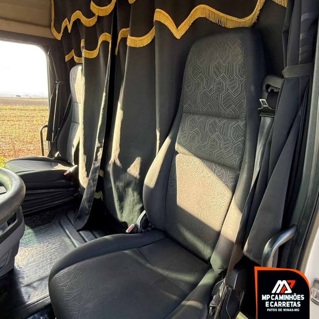 Foto 18 - SCANIA R500