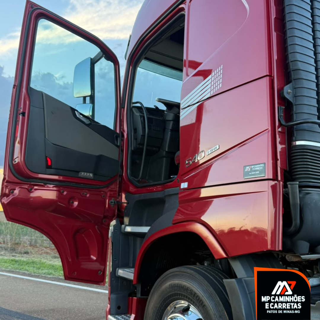 Foto 12 - VOLVO FH 540